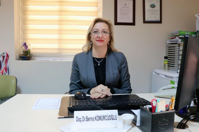 Sağlık Bilimleri Üniversitesi Göğüs Hastalıkları Uzmanı Doç. Dr. Berna Eren Kömürcüoğlu
